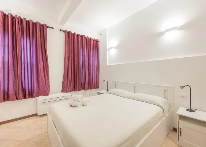 Casa Luna - 10 Min From Train Station
